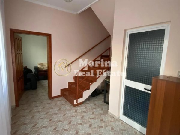 Tirane, jepet me qera Vile 2+1 Kati 2, 86 m² 500 € (Ali Demi)