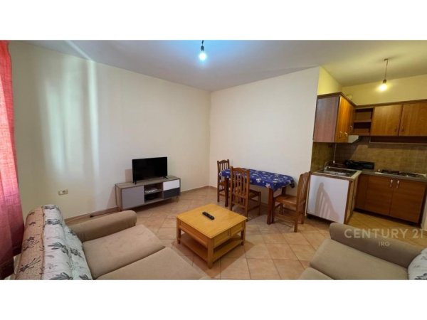 Tirane, jepet me qera apartament 1+1 Kati 3, 61 m² 630 € (KOMPLEKSI KONTAKT)