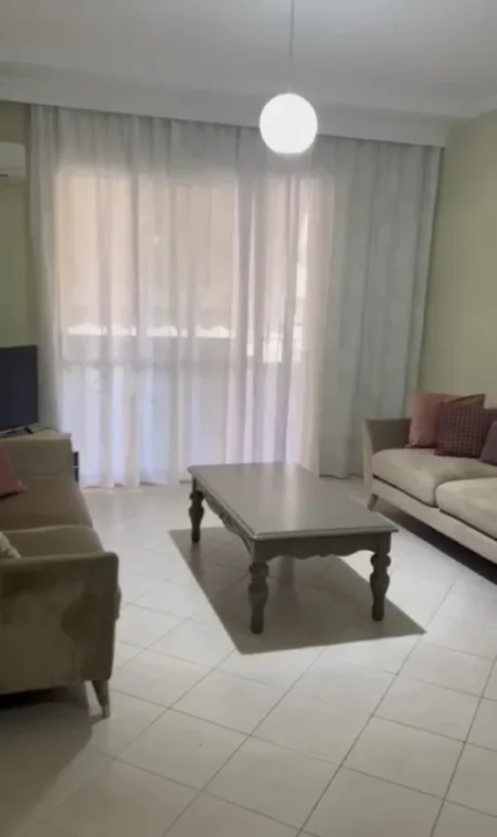 Tirane, jepet me qera apartament 1+1 Kati 5, 600 € 