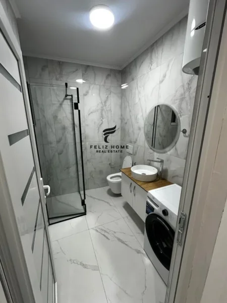 Tirane, jepet me qera apartament 1+1+Ballkon Kati 1, 78 m² 500 € (QYTET STUDENTI)