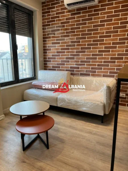 Tirane, jepet me qera apartament 1+1+Ballkon Kati 6, 55 m² 700 € (Tek Rruga Karl Gega)