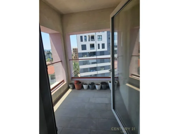 Tirane, jepet me qera apartament 2+1 Kati 6, 88 m² 520 € (Mangalem)