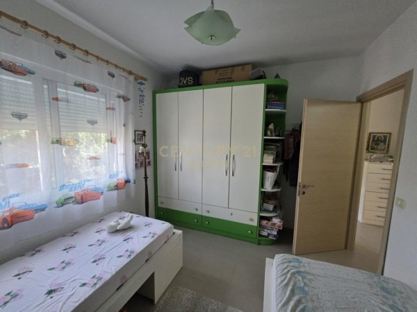 Tirane, shes apartament 2+1 , 130.000 € (Fresku)