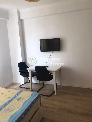 Tirane, jepet me qera apartament 1+1 Kati 9, 42 m² 300 € (Astir)