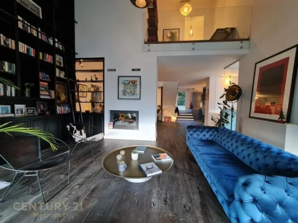 Tirane, jepet me qera Vile 3+1+Ballkon Kati 3, 590 m² 3.500 € (Long Hill Rezidence)