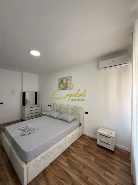 Tirane, jepet me qera apartament 1+1 Kati 7, 70 m² 450 € (ASTIR)