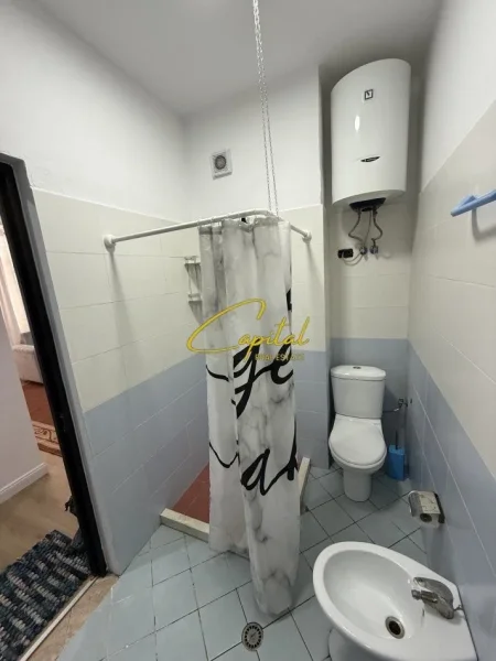 Tirane, jepet me qera apartament 1+1 Kati 7, 70 m² 450 € (ASTIR)