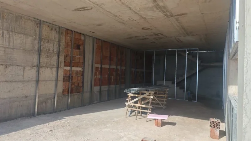 Dhermi - Palase, shitet Vile 2 Katshe Kati 2, 330 m² 1.000.000 € (Palase)