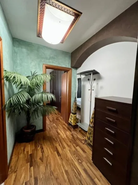 Tirane, shitet apartament 2+1 , 117 m² (BLLOKU)