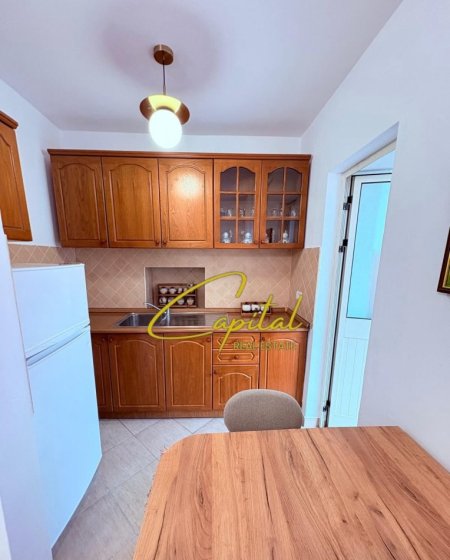 Tirane, jepet me qera apartament 1+1 Kati 3, 60 m² 500 € (SHKOLLA E BALETIT)