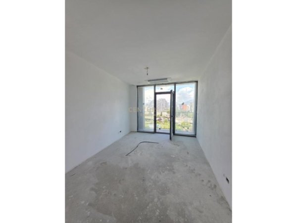 Tirane, jepet me qera ambjent biznesi Kati 2, 187 m² 1.800 € (Lake View)