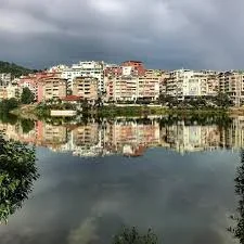 Tirane, jap me qera apartament 3+1+2+POST PARKIMI , 120 m² 1.300 € (Park Life, Liqeni i Thate)