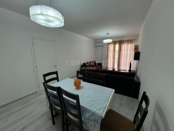 Tirane, jepet me qera apartament 1+1 Kati 2, 71 m² 400 € (Astir)