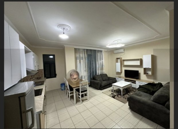 Tirane, jepet me qera apartament 1+1 Kati 2, 70 m² 500 € 