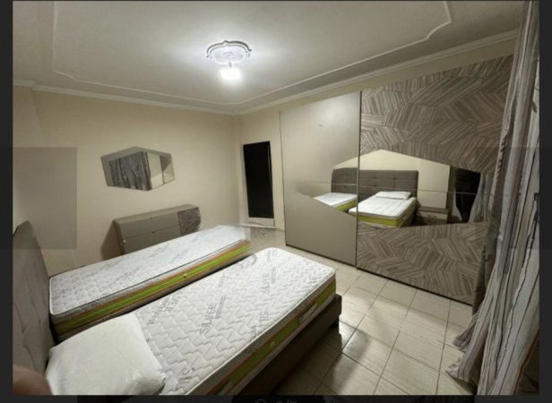 Tirane, jepet me qera apartament 1+1 Kati 2, 70 m² 500 € 