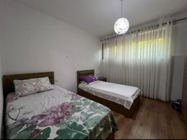 Tirane, jepet me qera apartament 2+1 Kati 2, 96 m² 750 € 