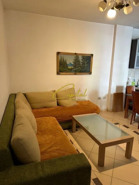 Tirane, jepet me qera apartament 2+1 Kati 2, 95 m² 650 € (SELVIA)