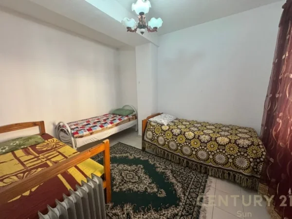 Tirane, shes apartament 1+1 Kati -1, 76 m² 92.000 € (Rruga e Dibres)