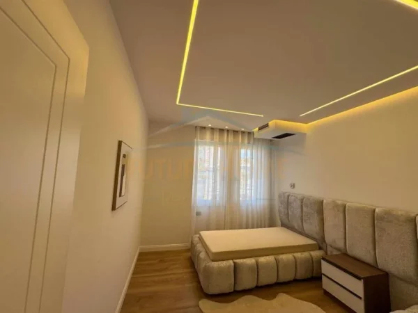 Tirane, shitet apartament 2+1+Ballkon Kati 3, 110 m² 348.000 € 