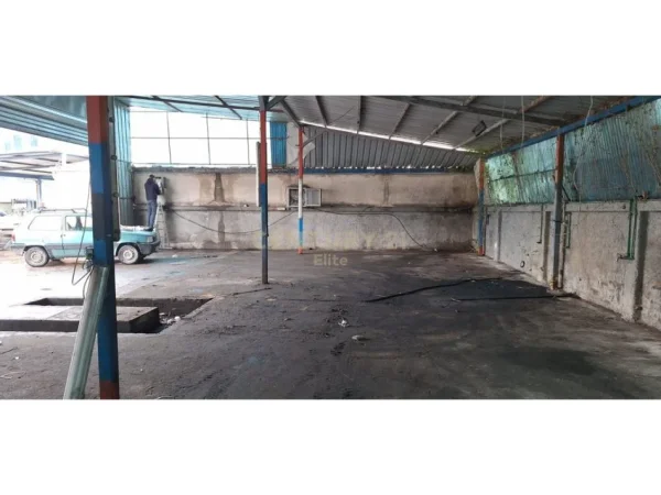 Tirane, jepet me qera magazine , 1.200 m² 1.300 € 