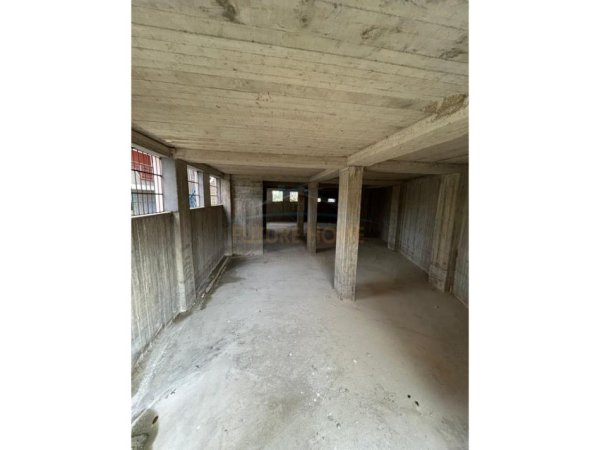 Plepa, shitet ambjent biznesi Kati 0, 254 m² 114.300 € (Durres)
