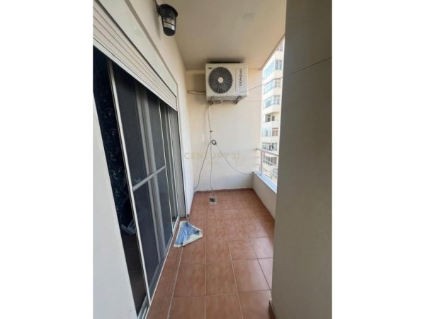 Durres, jepet me qera apartament 2+1 Kati 3, 88 m² 350 € (Muzeu Deshmorve)