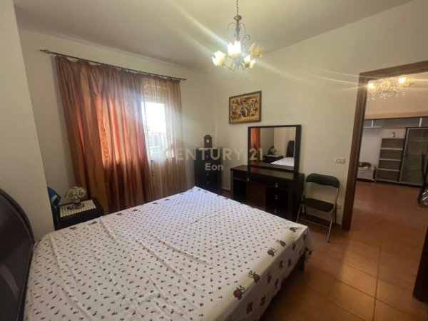 Durres, jepet me qera apartament 2+1 Kati 3, 88 m² 350 € (Muzeu Deshmorve)
