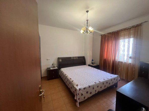 Durres, jepet me qera apartament 2+1 Kati 3, 88 m² 350 € (Muzeu Deshmorve)
