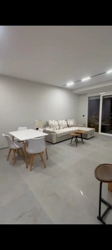 Tirane, jepet me qera apartament 1+1 Kati 1, 65 m² 450 € (Shkolla e Bashkuar)