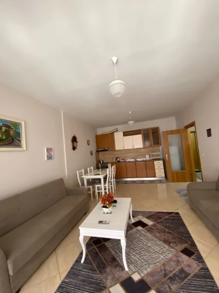 Tirane, jepet me qera apartament 2+1 Kati 1, 120 m² 620 € (don bosko)