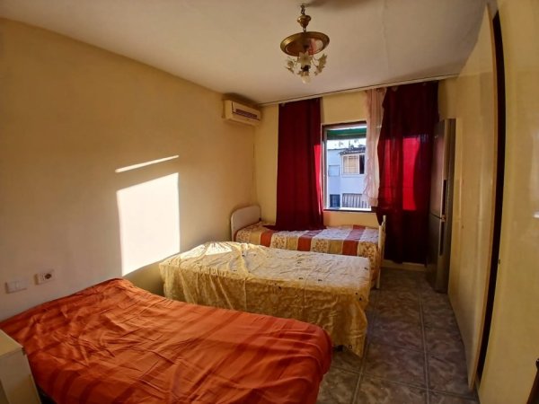 Tirane, jepet me qera apartament 2+1 Kati 5, 470 € (myslym shyri)