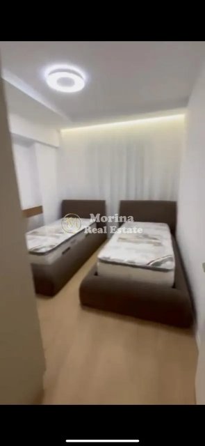 Tirane, jepet me qera apartament 2+1 Kati 1, 160 m² 1.000 € (Liqeni i Thate)