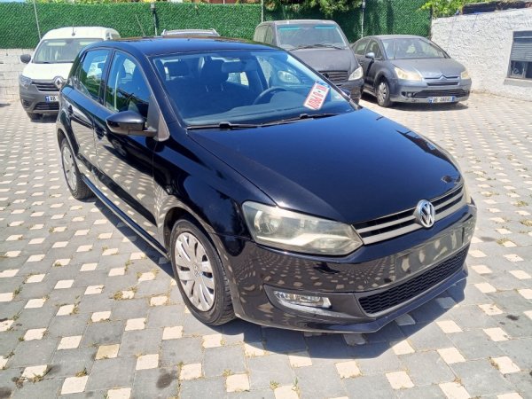 Durres, shes makine VW POLO 1.6 NAFT GJENDJA PERFEKT Nafte, e zeze manuale Kondicioner 180.000 km 4.400 €