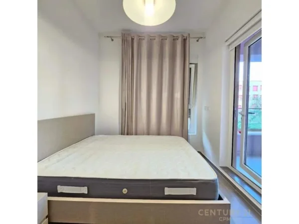 Tirane, jepet me qera apartament 2+1 Kati 1, 80 m² 500 € 