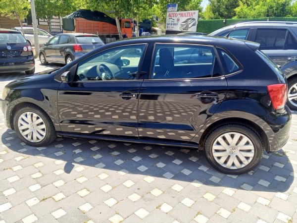 Durres, shes makine VW POLO 1.6 NAFT GJENDJA PERFEKT Nafte, e zeze manuale Kondicioner 180.000 km 4.400 €