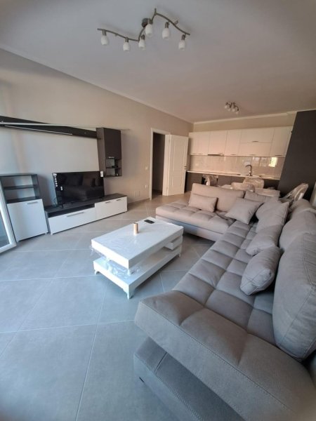 Tirane, jepet me qera apartament 2+1+Ballkon Kati 1, 106 m² 500 € (Astir Vila L 2)