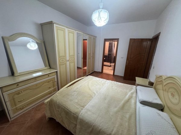 Jepet me qera apartament 2+1+2+Ballkon +parkim Kati 6, 100 m² 600 € (Perballe Maternitetit te Ri te Kopshti Princi i lumtur)