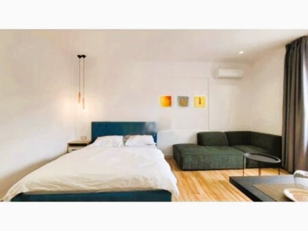 Tirane, jepet me qera zyre Kati 5, 160 m² 2.000 € (RRUGA E ELBASANIT, TIRANE!)