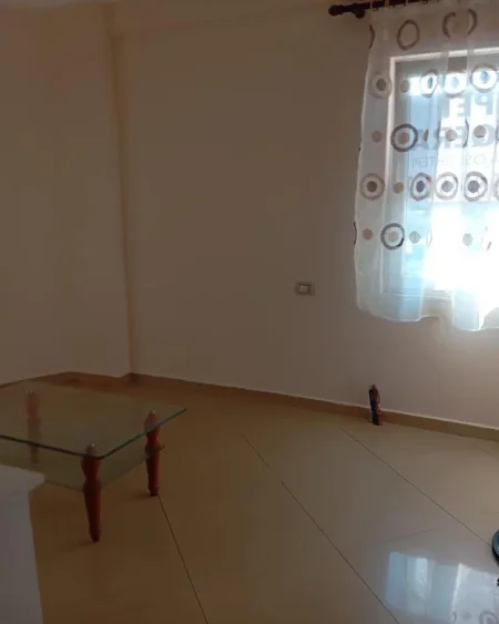 Astir, jepet me qera apart 3+1+2 Kati 2, 157 m² 700 € (Astir, pranë Oslos, buzë rrugës kryesore)