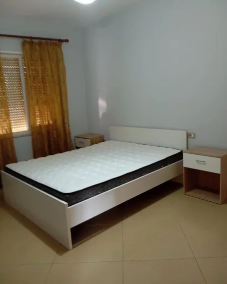 Astir, jepet me qera apart 3+1+2 Kati 2, 157 m² 700 € (Astir, pranë Oslos, buzë rrugës kryesore)