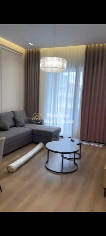 Tirane, jepet me qera apartament 1+1 Kati 4, 65 m² 850 € (Vasil Shanto)