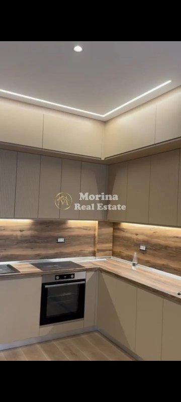 Tirane, jepet me qera apartament 1+1 Kati 4, 65 m² 850 € (Vasil Shanto)