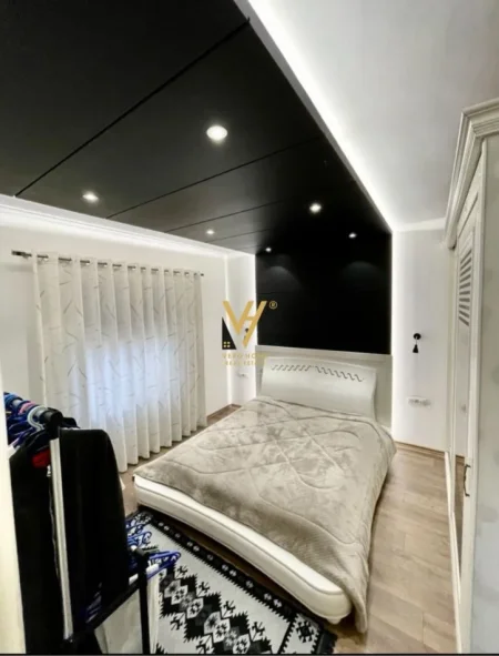 Tirane, shitet Vile 4 Katshe Kati 0, 840 m² 1.500.000 € (RRUGA SELAUDIN ZORBA, PRANE SPITALIT AMERIKAN 2)