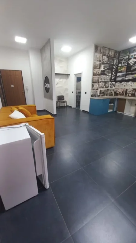 Tirane, jap me qera Zyrë Open Space me Qira – Vasil Shanto 480 €