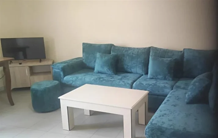 Tirane, jepet me qera apartament 2+1+Ballkon Kati 5, 80 m² 500 € (BULEVARDI ZOGU I PARE)