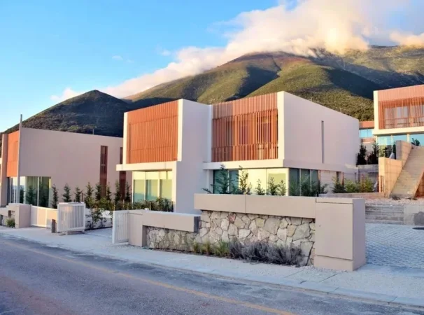 Vlore, shitet Vile 2 Katshe Kati 2, 600 m² 2.100.000 € (Green Coast 1, Palase)