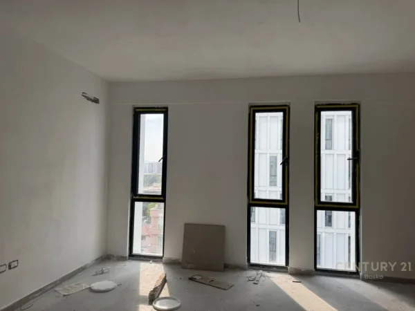 Tirane, jap me qera ambjent biznesi Kati 6, 94 m² 1.140 € (Zogu i Zi)