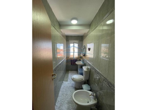 Tirane, shitet apartament 3+1 Kati 6, 99 m² 150.000 € 