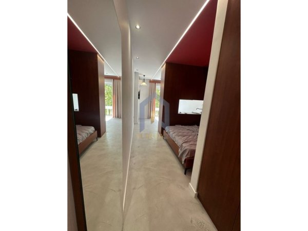 Tirane, shes garsonier 1+1 Kati 5, 73 m² 220.000 € 
