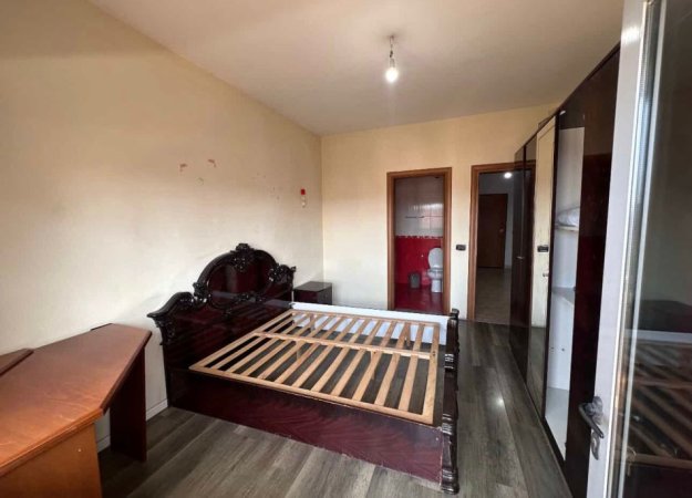 Tirane, jepet me qera apartament 2+1+Ballkon Kati 3, 105 m² 400 € (Astir, pas Bar Artisti)